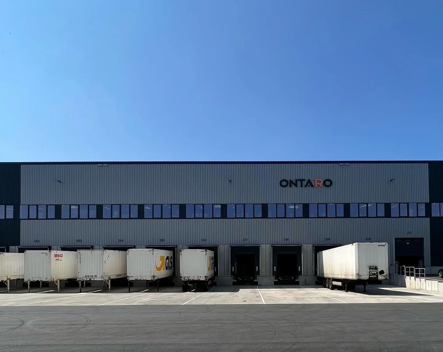 Lagerhalle ONTARO GmbH am Standort Krefeld